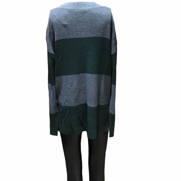Vince Camuto Women’s 1X Colorblock Sweater Gray Green Button Shoulder NWOT - Picture 3 of 9